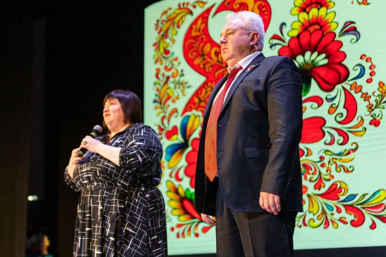 Творческие коллективы города поздравили пятигорчанок с 8 марта Творческие коллективы города поздравили пятигорчанок с 8 марта