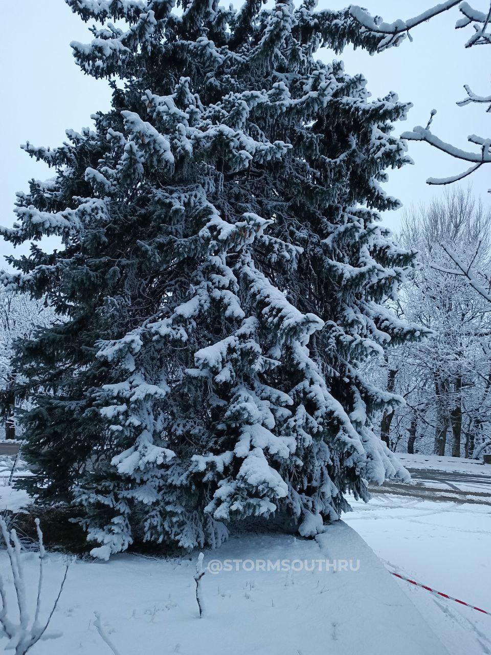 Посмотрите, как КМВ этой ночью засыпало Посмотрите, как КМВ этой ночью засыпало