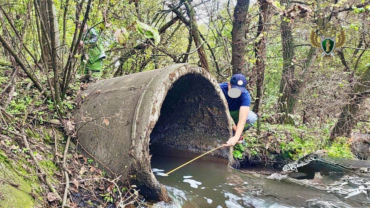 По инициативе природоохранной прокуратуры водопользователь оштрафован за загрязнение реки По инициативе природоохранной прокуратуры водопользователь оштрафован за загрязнение реки