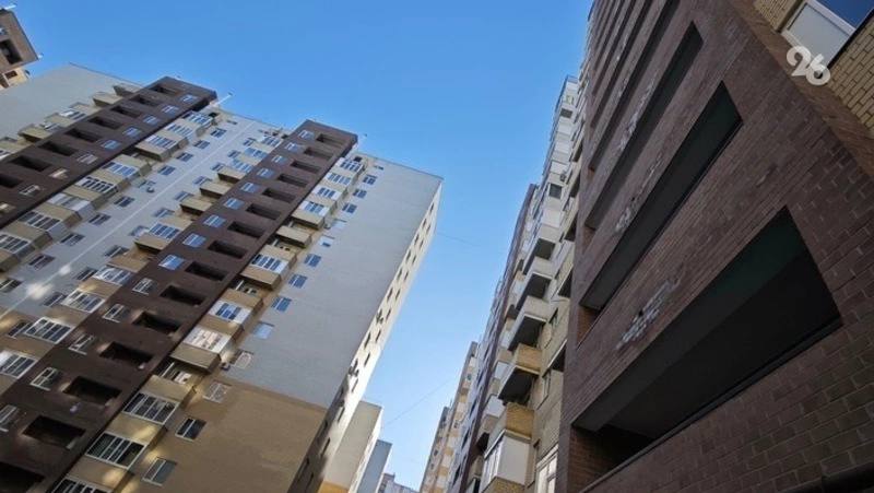 Учителя Казачьего лицея в Железноводске добиваются ремонта крыши в жилом доме