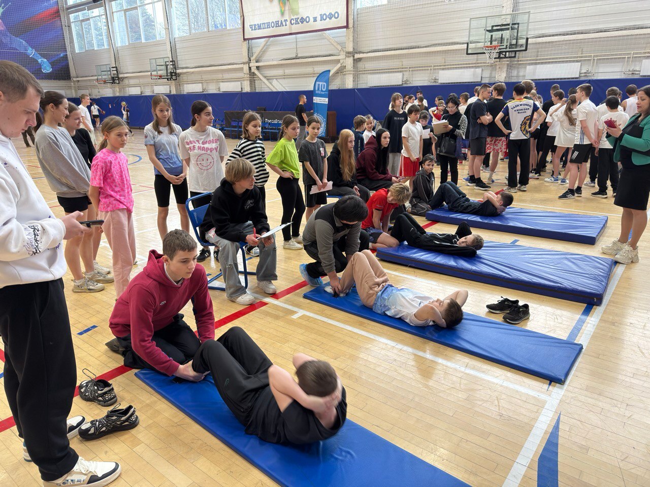 В физкультурнооздоровительном комплексе Ессентуков прошёл фестиваль ВФСК «Готов к труду и обороне» - в нём приняли участие более 100 школьников В физкультурнооздоровительном комплексе Ессентуков прошёл фестиваль ВФСК «Готов к труду и обороне» - в нём приняли участие более 100 школьников