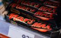 Mars разъяснила ситуацию с иголкой в шоколадном батончике