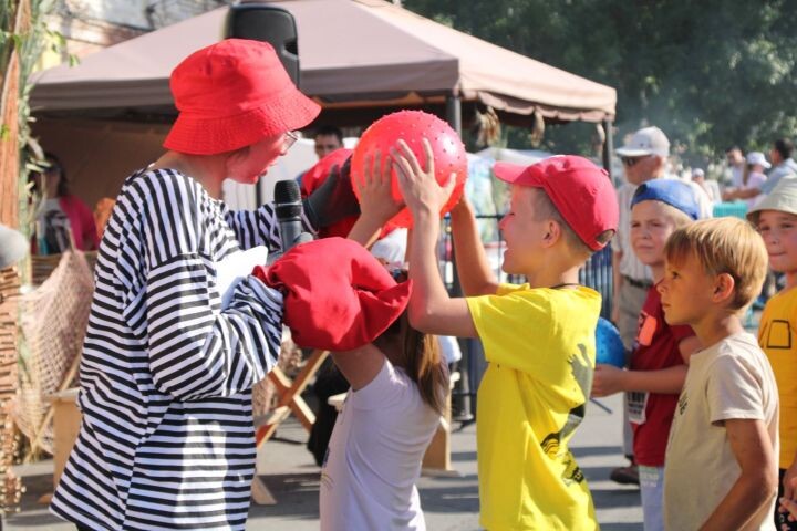 Минтруд улучшает ситуацию многодетных семей с новыми пособиями