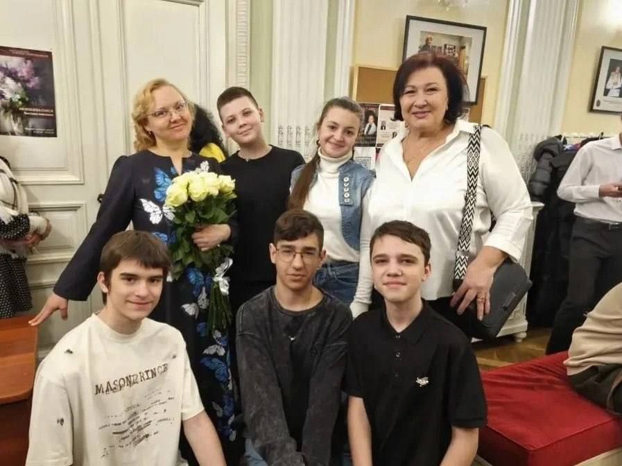 �������������� ��������� �������� ������� � �����-����������