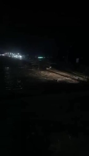 Снесенные течением люди кричат «помогите» в Дагестане