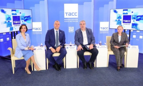 #����������� ������������ �������������� ����� "���� ������" � ���������� �������� �����-�����������, ����������� ������������ � 100-����� �������������� �������� ������ (���) �� �������� �������