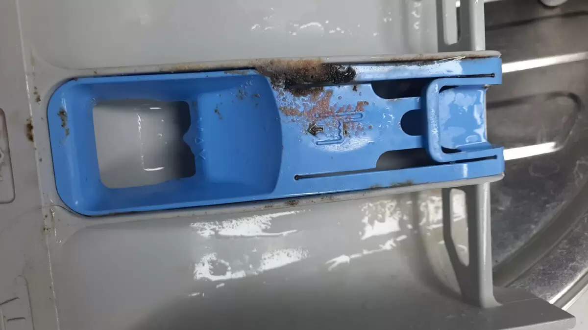 Эффективные лайфхаки для безупречно чистого лотка стиральной машины