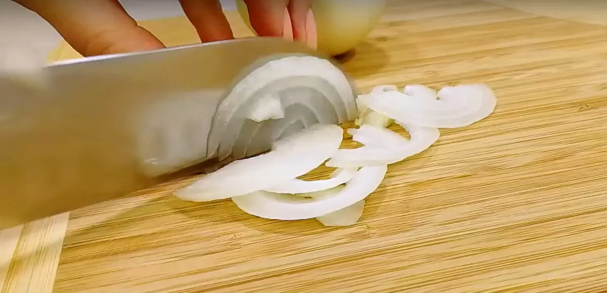 Необычные кулинарные приключения: куриные сердечки, которые удивят каждого