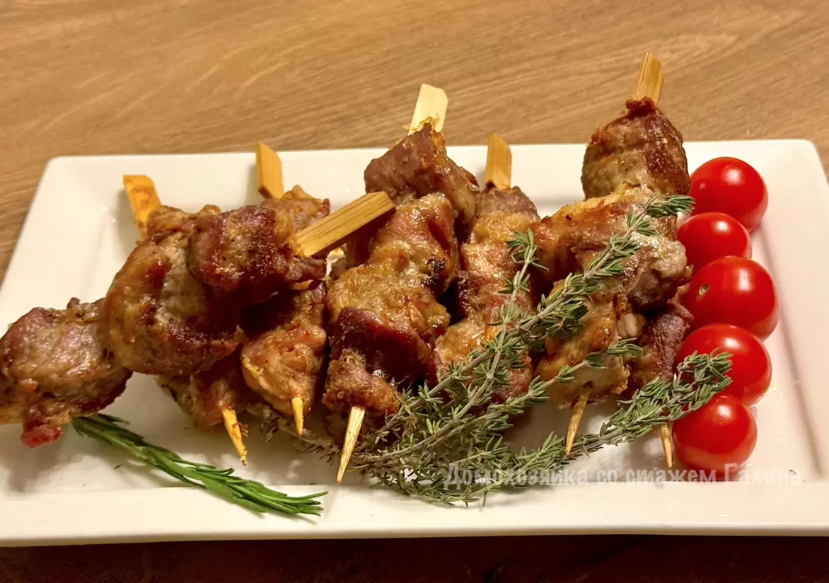 Как приготовить свинину на шпажках с необычной приправой
