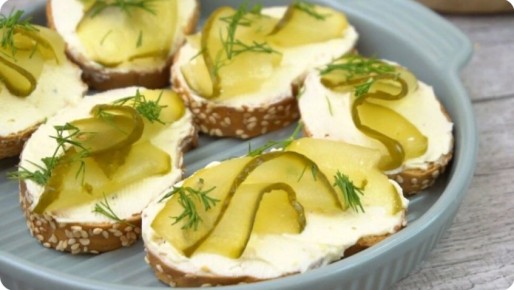 Праздничные бутерброды с яично-горчичным маслом, которые удивят всех