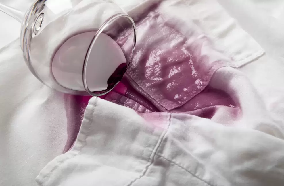 Неприхотливый порошок для стирки: секреты горничной, которые вас удивят