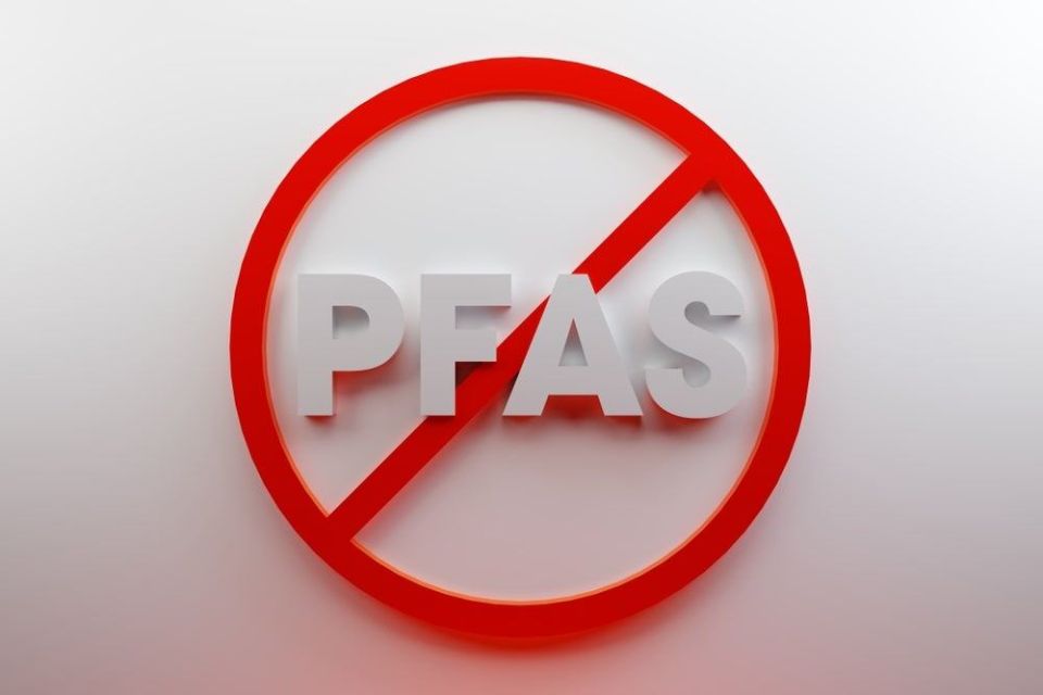 Вечные химикаты: что скрывают PFAS в нашей повседневной жизни
