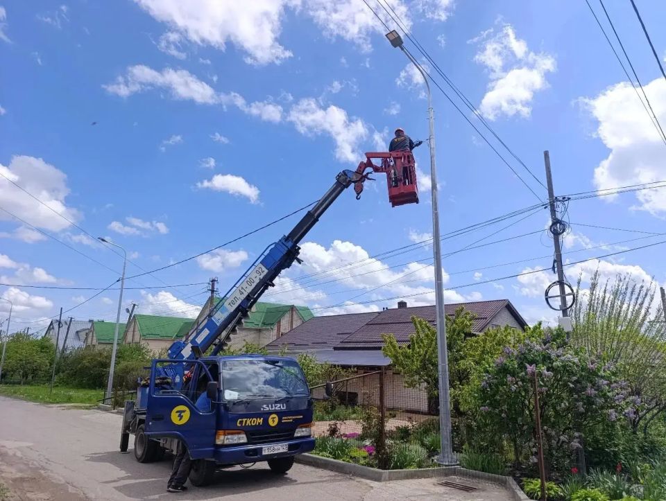 На 9 улицах Ставрополя продолжается строительство новых линий уличного освещения На 9 улицах Ставрополя продолжается строительство новых линий уличного освещения