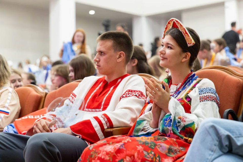 Более 250 лауреатов, победителей и Гран-при – в Ставрополе подвели итоги IV Всеоссийской школьной весны! Более 250 лауреатов, победителей и Гран-при – в Ставрополе подвели итоги IV Всеоссийской школьной весны!