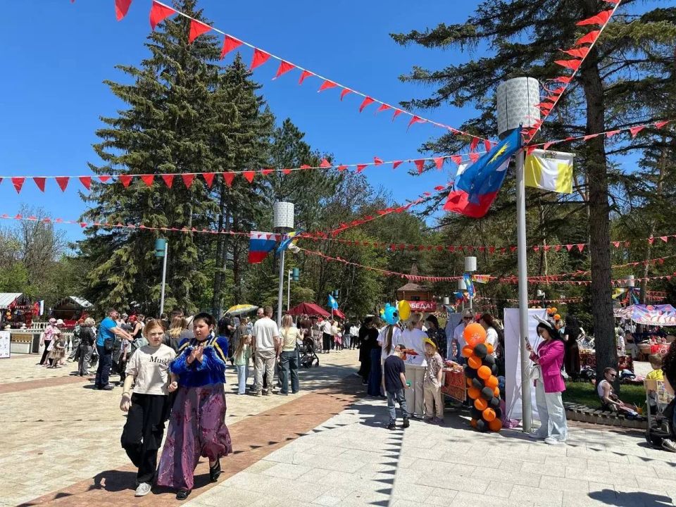 Более 3 млн рублей собрали в Кисловодске в поддержку участников СВО Более 3 млн рублей собрали в Кисловодске в поддержку участников СВО