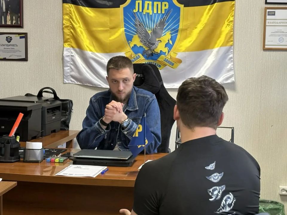 Работа с населением: депутаты городской Думы провели личные приемы граждан Работа с населением: депутаты городской Думы провели личные приемы граждан