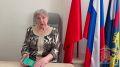 В Красноярском крае сотрудники Управления по вопросам миграции вручили свидетельство участника Государственной программы переселения соотечественников дочери участника Великой Отечественной войны
