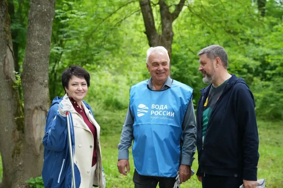 Владимир Владимиров: Традиции больших ставропольских субботников продолжаются Владимир Владимиров: Традиции больших ставропольских субботников продолжаются