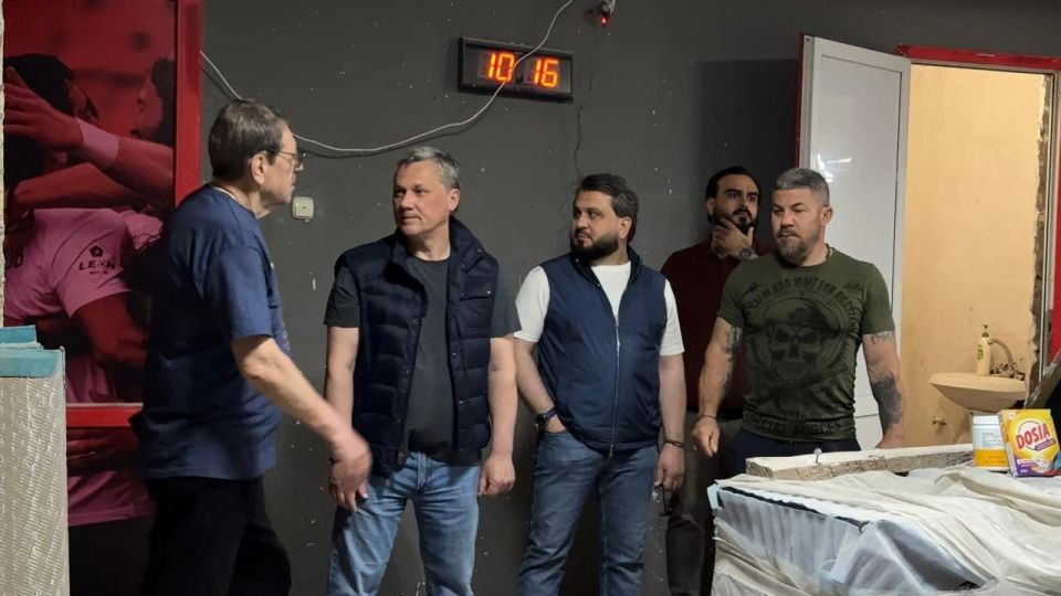 Имея достаточно большой управленческий опыт и регулярно обучаясь, я твёрдо усвоил, что важно уметь формировать каманду, работать в команде, делегировать и доверять сотрудникам Имея достаточно большой управленческий опыт и регулярно обучаясь, я твёрдо усвоил, что важно уметь формировать каманду, работать в команде, делегировать и доверять сотрудникам