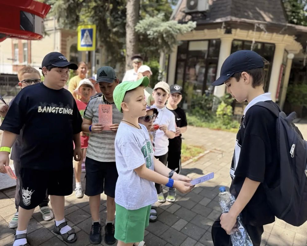 В Пятигорске подростки стали участниками мероприятия Госавтоинспекции «Навстречу дорожной безопасности» В Пятигорске подростки стали участниками мероприятия Госавтоинспекции «Навстречу дорожной безопасности»
