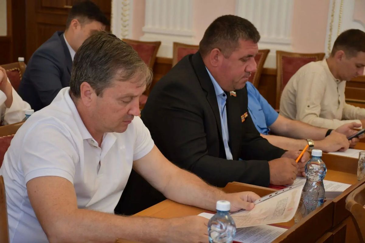 На заседании Ставропольской городской Думы сегодня принят ряд важных решений, затрагивающих бюджет, социальную поддержку и участие горожан в управлении На заседании Ставропольской городской Думы сегодня принят ряд важных решений, затрагивающих бюджет, социальную поддержку и участие горожан в управлении