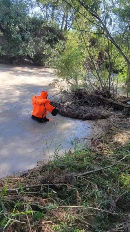 Сильное течение осложняет поиски ребёнка в реке Кума в Предгорном округе Сильное течение осложняет поиски ребёнка в реке Кума в Предгорном округе