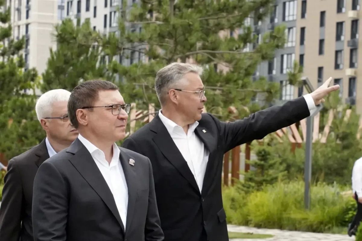 Сегодня на Ставрополье с рабочей поездкой прибыл секретарь Генсовета партии «Единая Россия» Владимир Владимирович Якушев Сегодня на Ставрополье с рабочей поездкой прибыл секретарь Генсовета партии «Единая Россия» Владимир Владимирович Якушев