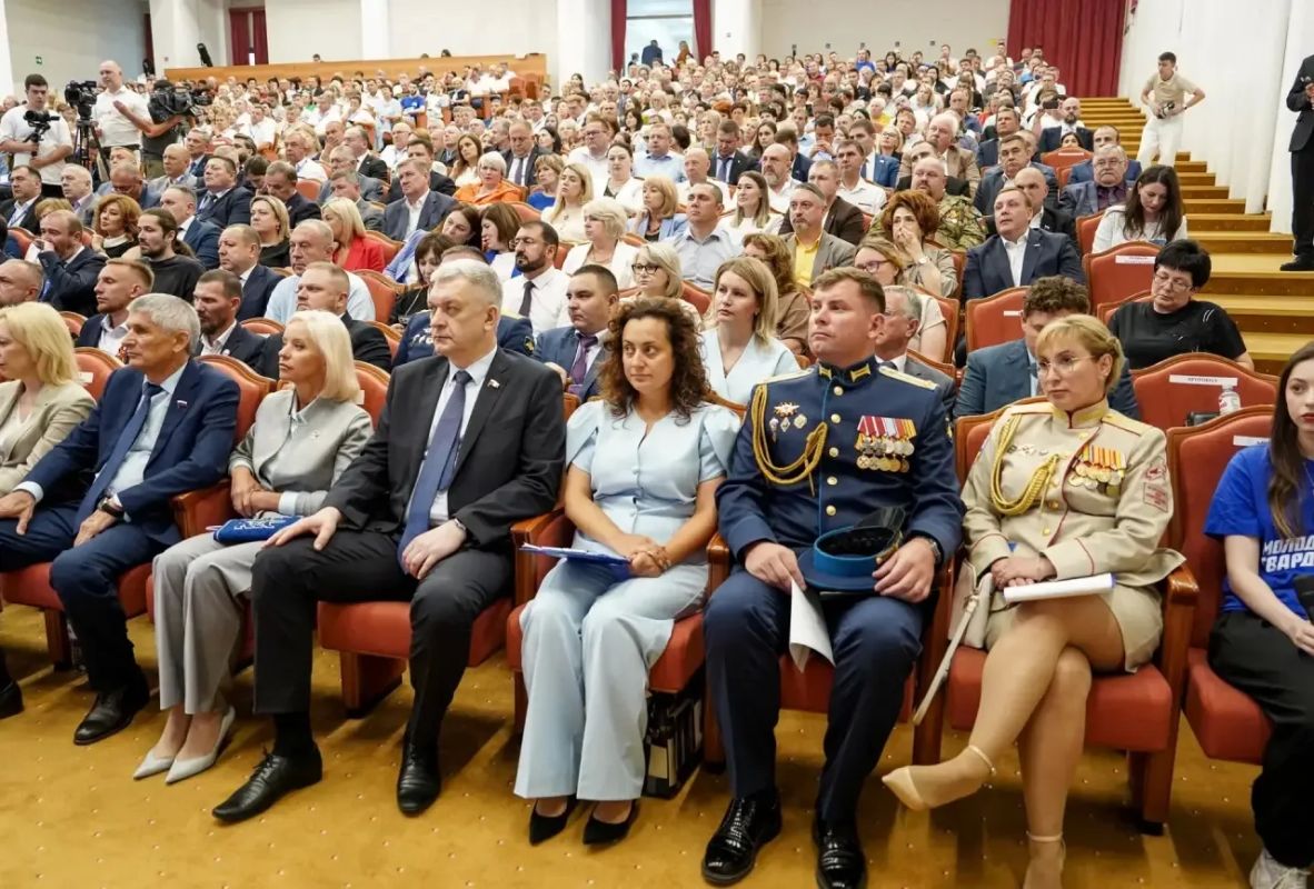 Владимир Владимиров: В Ставрополе провели второй этап 42-й конференции Ставропольского регионального отделения Партии «Единая Россия» Владимир Владимиров: В Ставрополе провели второй этап 42-й конференции Ставропольского регионального отделения Партии «Единая Россия»