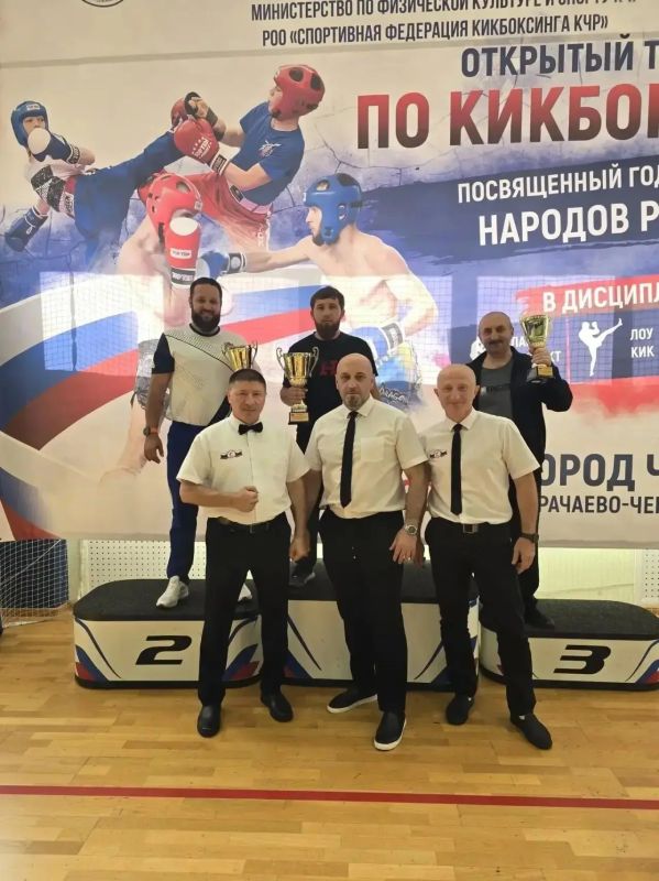 Ставропольские кикбоксёры - на высоте Ставропольские кикбоксёры - на высоте