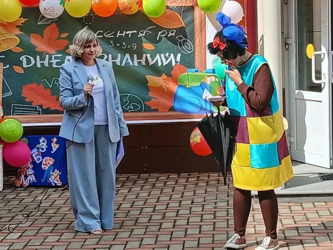 Кто сказал, что День знаний - это только про школу? Сегодня и у наших дошколят - настоящий праздник! Кто сказал, что День знаний - это только про школу? Сегодня и у наших дошколят - настоящий праздник!