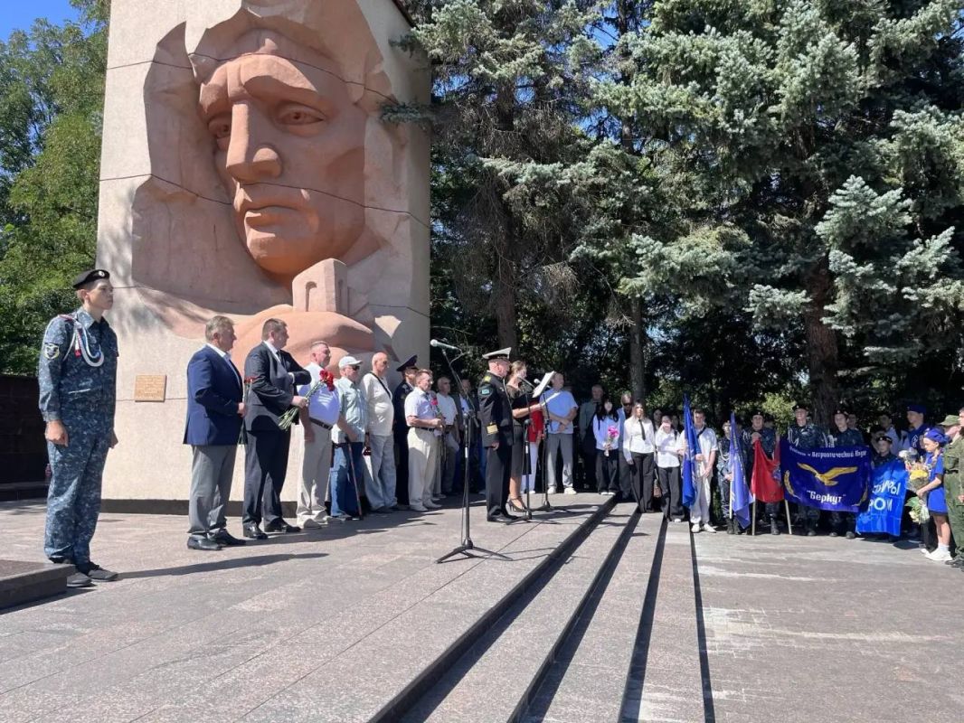 Кисловодск помнит своих героев Кисловодск помнит своих героев
