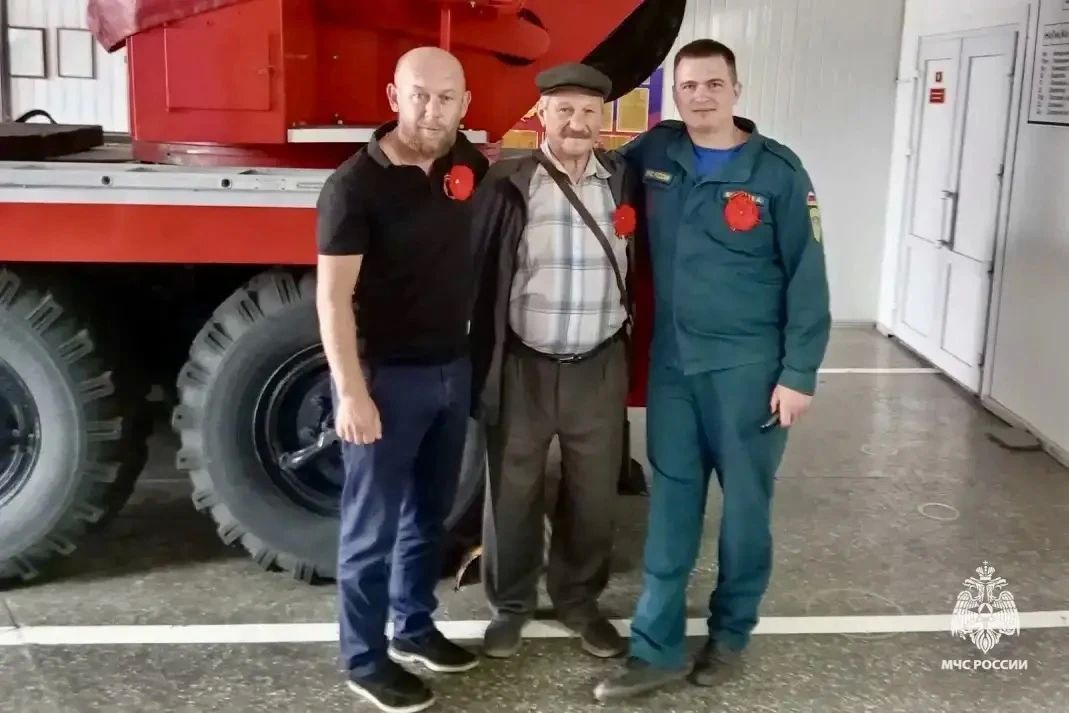 Сотрудники МЧС Ставрополья и ветераны СВО провели урок мужества Сотрудники МЧС Ставрополья и ветераны СВО провели урок мужества