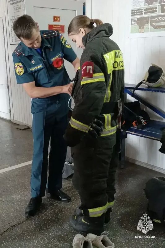 Сотрудники МЧС Ставрополья и ветераны СВО провели урок мужества Сотрудники МЧС Ставрополья и ветераны СВО провели урок мужества