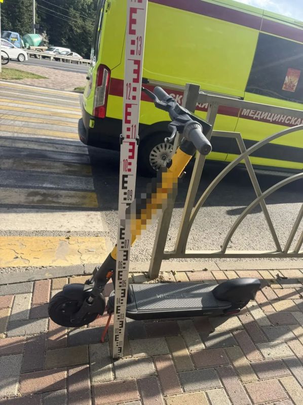 Две 16-летние девушки пострадали в ДТП с автомобилем и самокатом в Ставрополе Две 16-летние девушки пострадали в ДТП с автомобилем и самокатом в Ставрополе