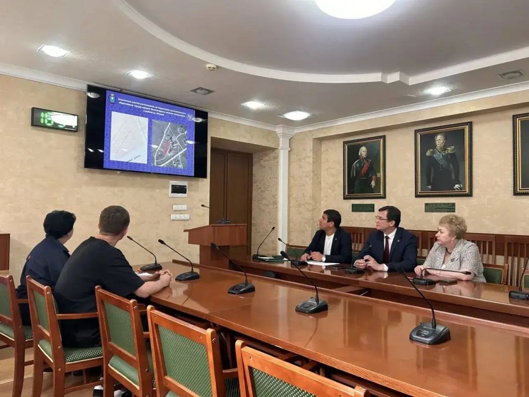 Евгений Моисеев: В Кисловодске впервые предоставили 8 земельных участков участникам СВО и членам их семей Евгений Моисеев: В Кисловодске впервые предоставили 8 земельных участков участникам СВО и членам их семей
