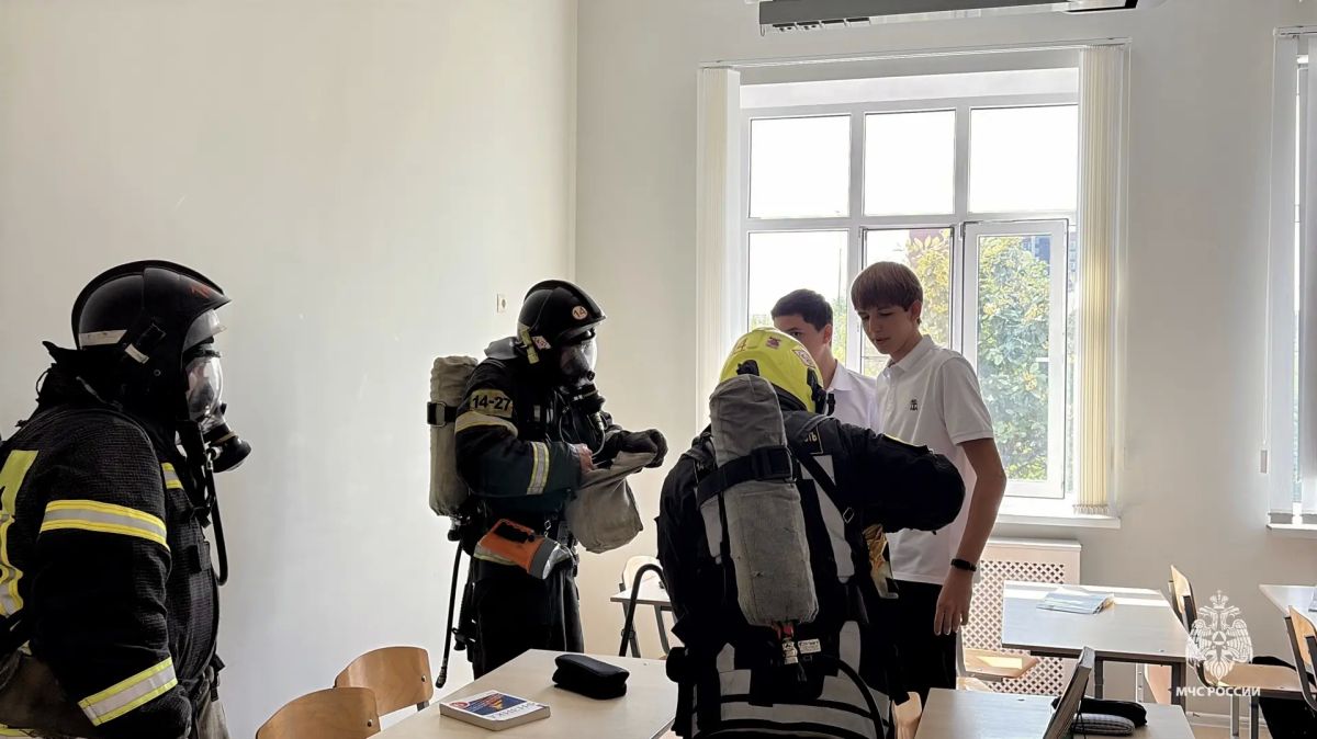 В ставропольской школе прошла тренировочная эвакуация В ставропольской школе прошла тренировочная эвакуация
