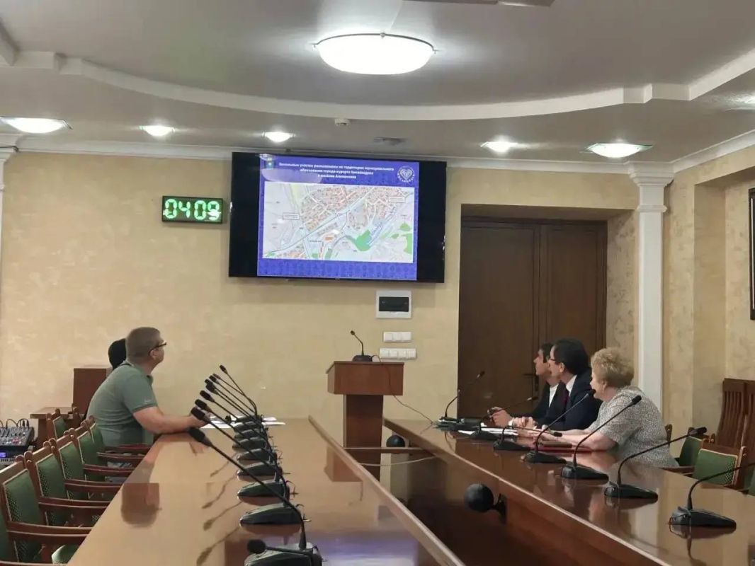 Евгений Моисеев: В Кисловодске впервые предоставили 8 земельных участков участникам СВО и членам их семей Евгений Моисеев: В Кисловодске впервые предоставили 8 земельных участков участникам СВО и членам их семей