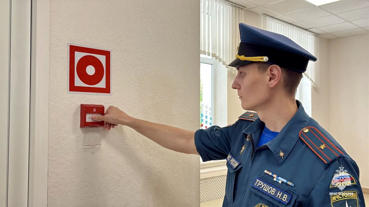 В ставропольской школе прошла тренировочная эвакуация В ставропольской школе прошла тренировочная эвакуация