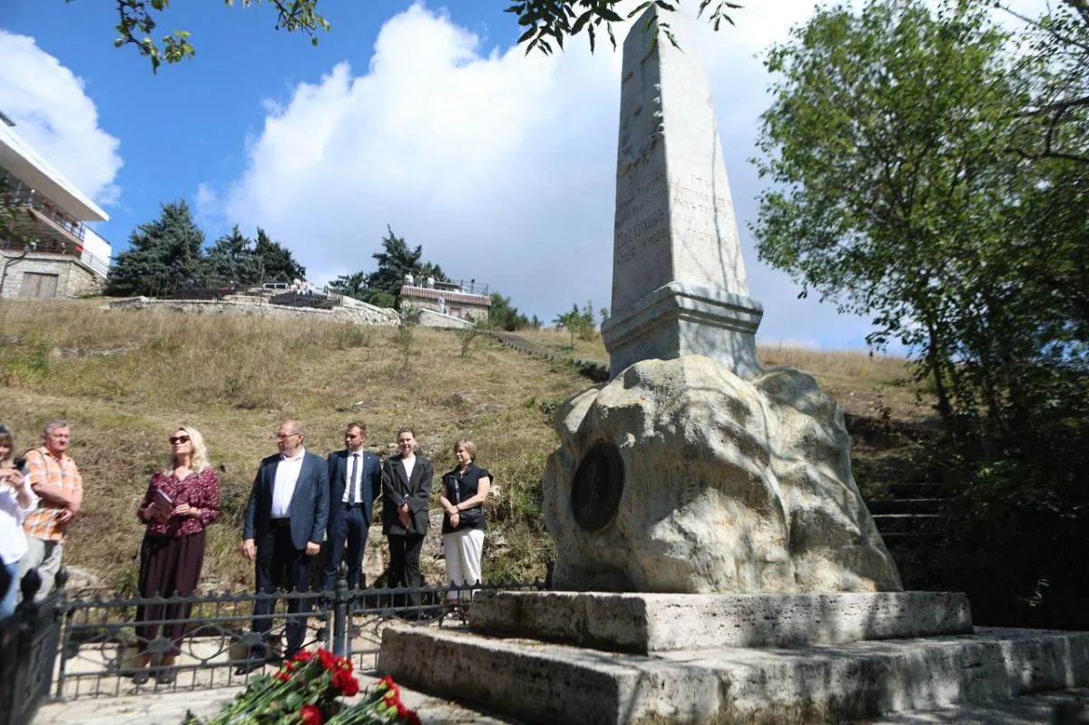 Дмитрий Ворошилов: В Пятигорске прошёл кинофестиваль «Русские на Кавказе: Платов, Пастухов, Пирогов» Дмитрий Ворошилов: В Пятигорске прошёл кинофестиваль «Русские на Кавказе: Платов, Пастухов, Пирогов»