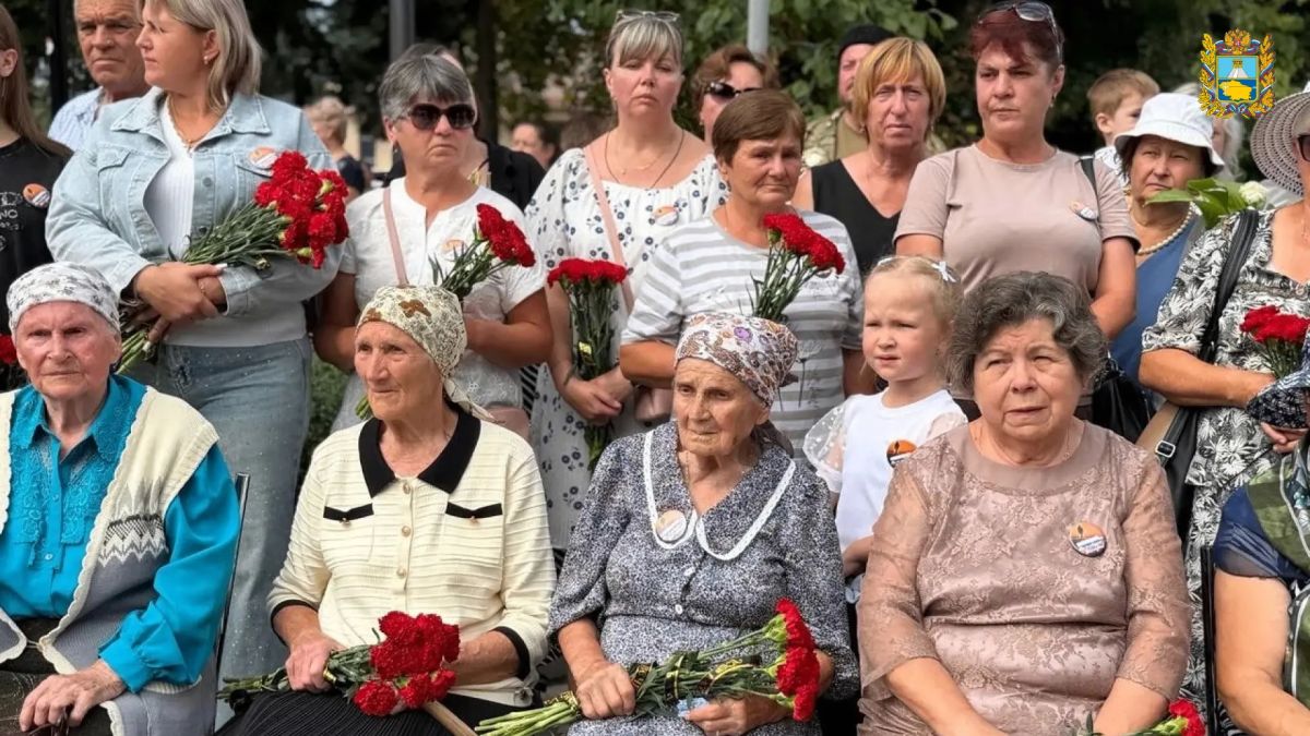 В станице Зольской Кировского округа торжественно открыли мемориал в честь земляков, погибших в локальных войнах В станице Зольской Кировского округа торжественно открыли мемориал в честь земляков, погибших в локальных войнах