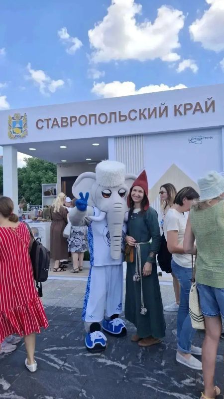 По Ставрополю и окрестностям провели десятки экскурсий для жителей и туристов По Ставрополю и окрестностям провели десятки экскурсий для жителей и туристов