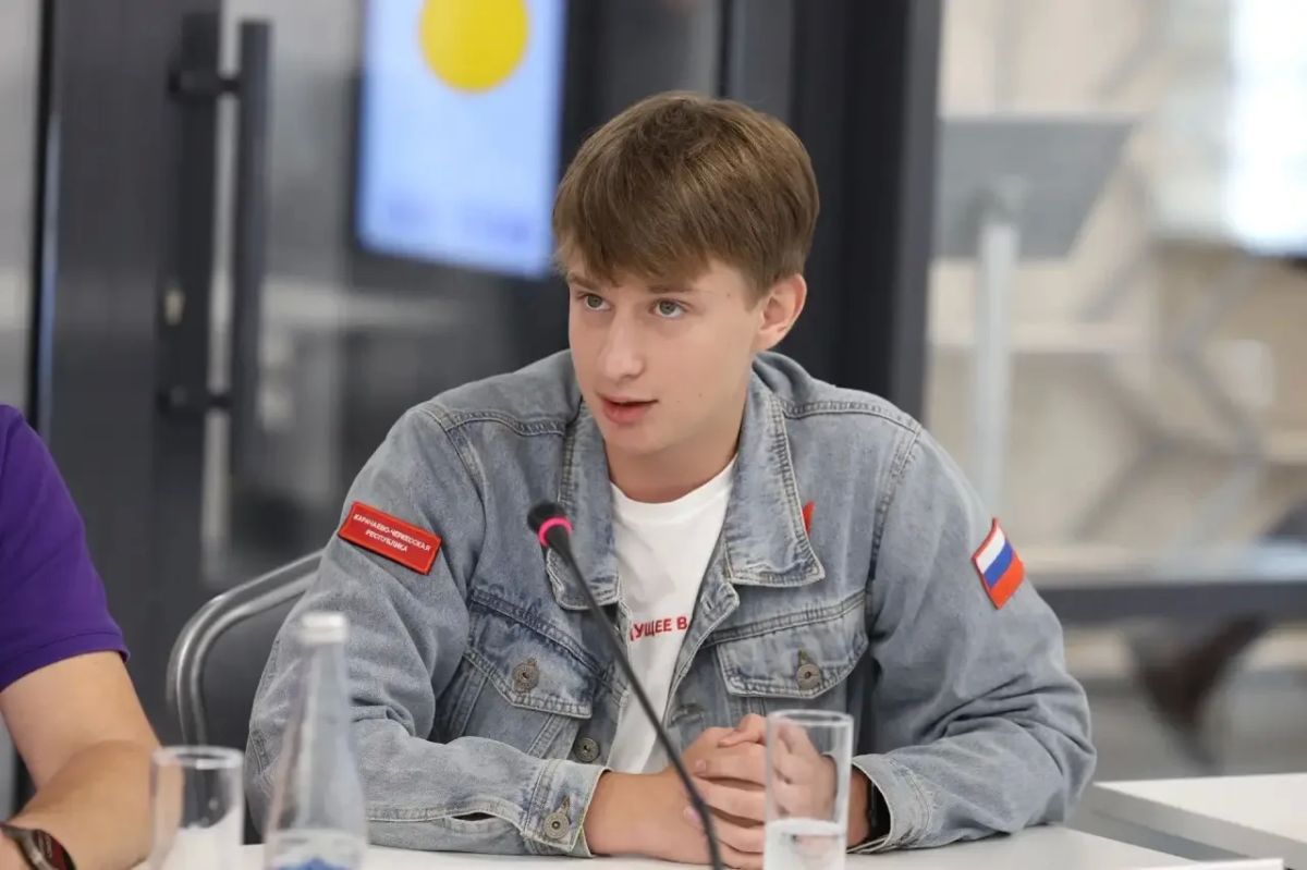 Владимир Владимиров: В Центре знаний «Машук» встретился с активистами «Движения Первых» Ставрополья Владимир Владимиров: В Центре знаний «Машук» встретился с активистами «Движения Первых» Ставрополья