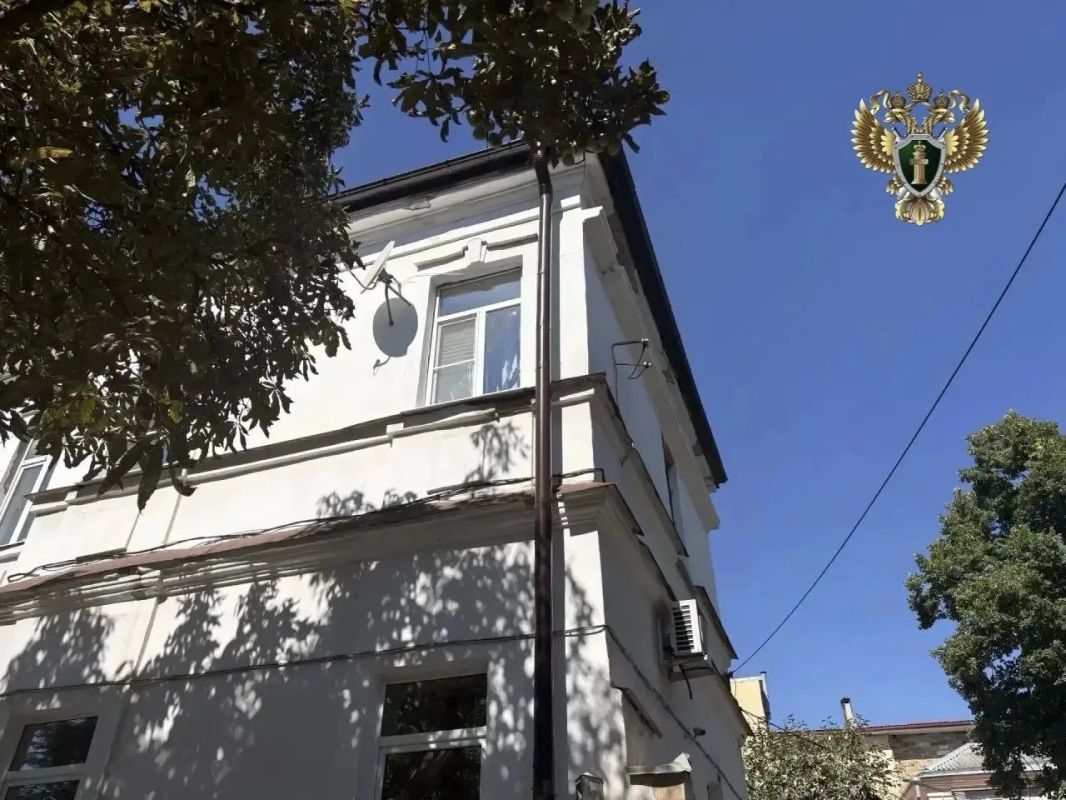 Первый каменный дом в Ставрополе отремонтировали благодаря вмешательству прокуратуры Первый каменный дом в Ставрополе отремонтировали благодаря вмешательству прокуратуры