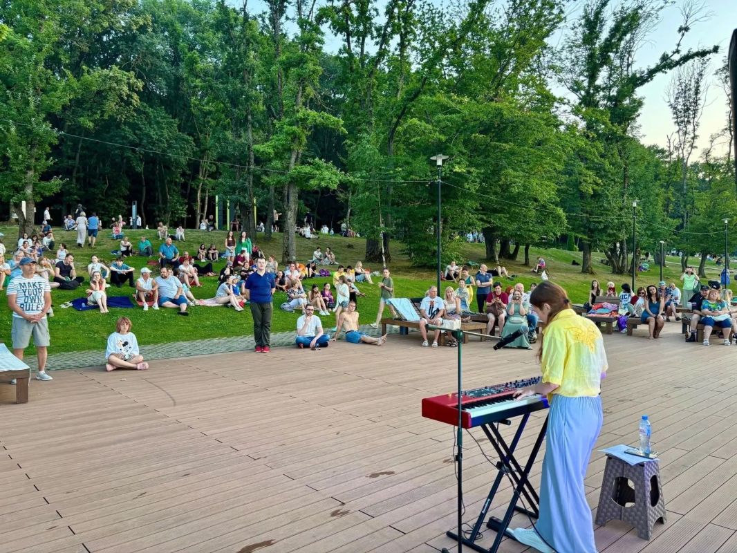 В Ставрополе подвели итоги творческого фестиваля «Лето в городе» В Ставрополе подвели итоги творческого фестиваля «Лето в городе»