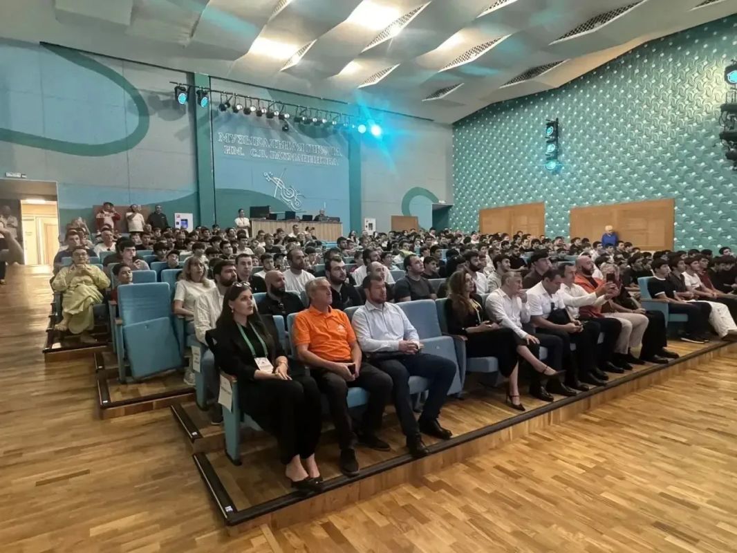 Легенда в Кисловодске!. В День Города наши юные спортсмены встретились с Михаином Лопесом — пятикратным олимпийским чемпионом Легенда в Кисловодске!. В День Города наши юные спортсмены встретились с Михаином Лопесом — пятикратным олимпийским чемпионом