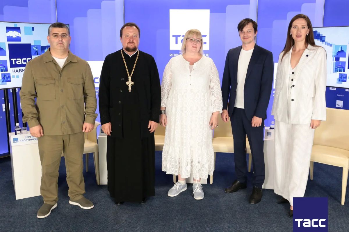 Главное из заявлений, а также фоторепортаж с пресс-конференции в Региональном информационном центре "ТАСС Кавказ", посвященной проведению 13-19 сентября Всероссийской спартакиады Специальной Олимпиады по конному спорту в... Главное из заявлений, а также фоторепортаж с пресс-конференции в Региональном информационном центре "ТАСС Кавказ", посвященной проведению 13-19 сентября Всероссийской спартакиады Специальной Олимпиады по конному спорту в...