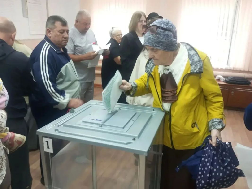 На Ставрополье многие избиратели пришли на избирательные участки, чтобы проголосовать первыми! На Ставрополье многие избиратели пришли на избирательные участки, чтобы проголосовать первыми!