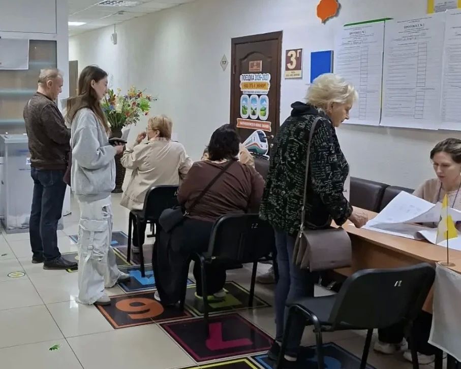Дмитрий Ворошилов: Прошли экватор воскресного дня выбора Дмитрий Ворошилов: Прошли экватор воскресного дня выбора