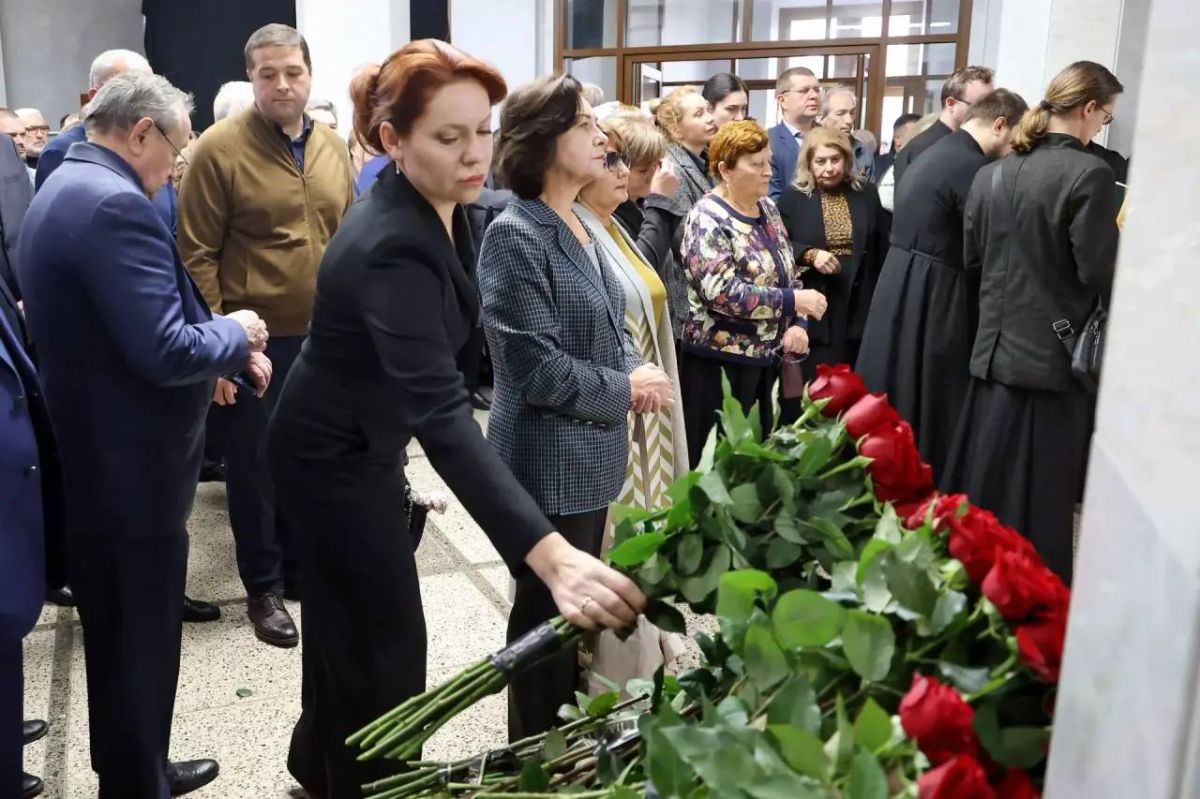 На Ставрополье простились с Николаем Тимофеевичем Великданем На Ставрополье простились с Николаем Тимофеевичем Великданем