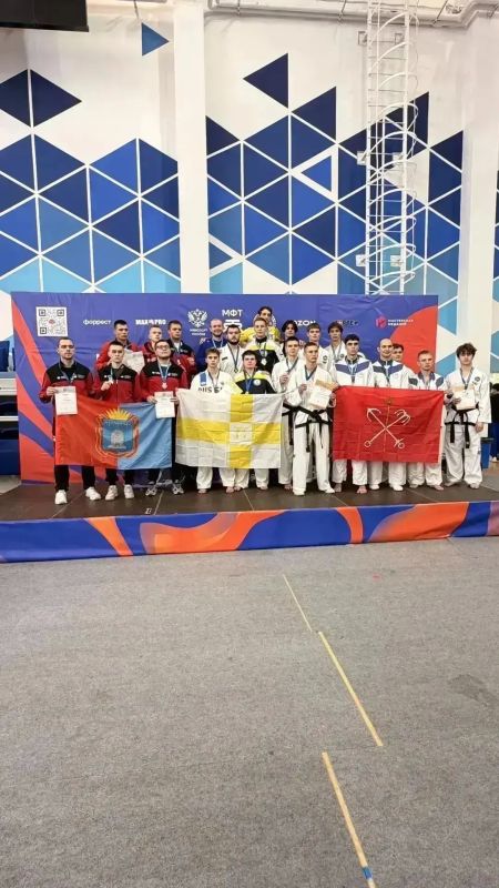 Букет наград из столицы. Более двух тысяч спортсменов из 42 регионов страны собрали в Москве чемпионат и первенство России по тхэквондо МФТ Букет наград из столицы. Более двух тысяч спортсменов из 42 регионов страны собрали в Москве чемпионат и первенство России по тхэквондо МФТ